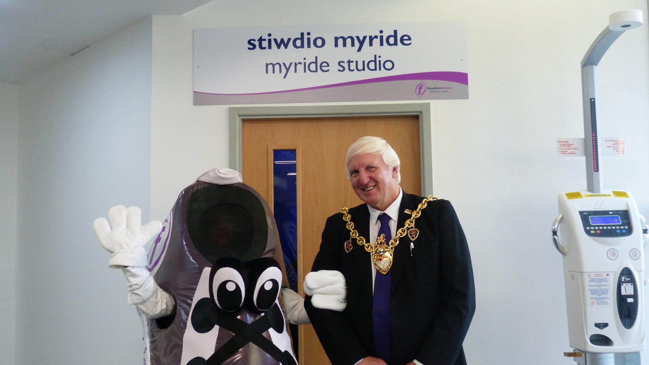 Mayor invites spinners to help tackle charity challenge