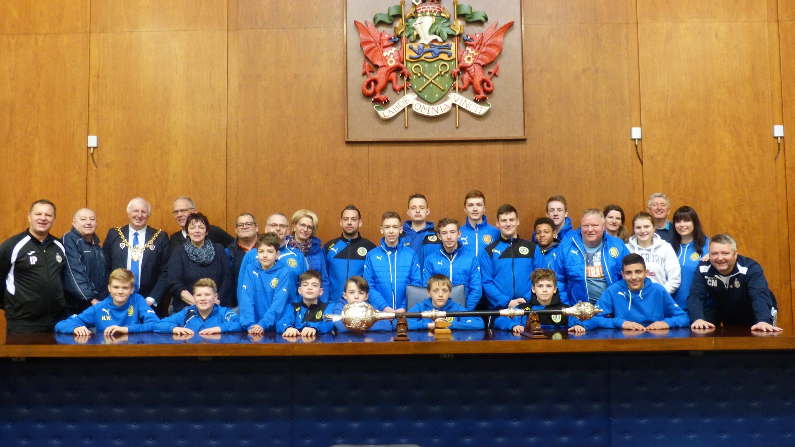 Mayor bids “guten Tag” to young visitors from Wrexham’s twin