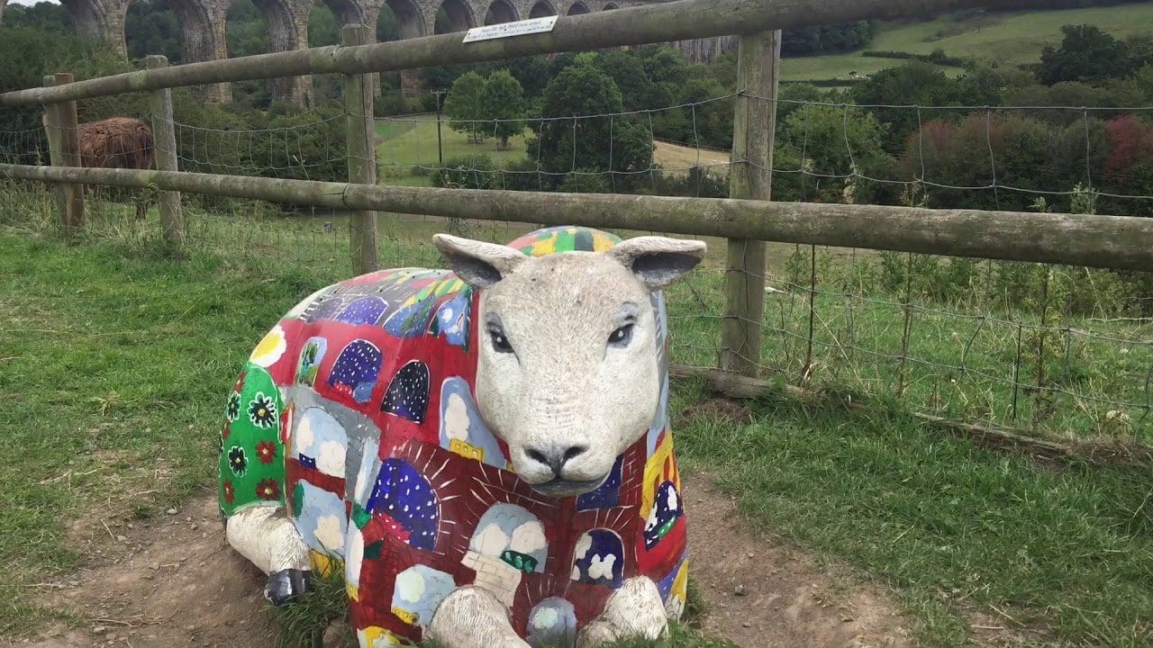 Mae Parc Gwledig Tŷ Mawr yn lleoliad gwych i ymweld ag o