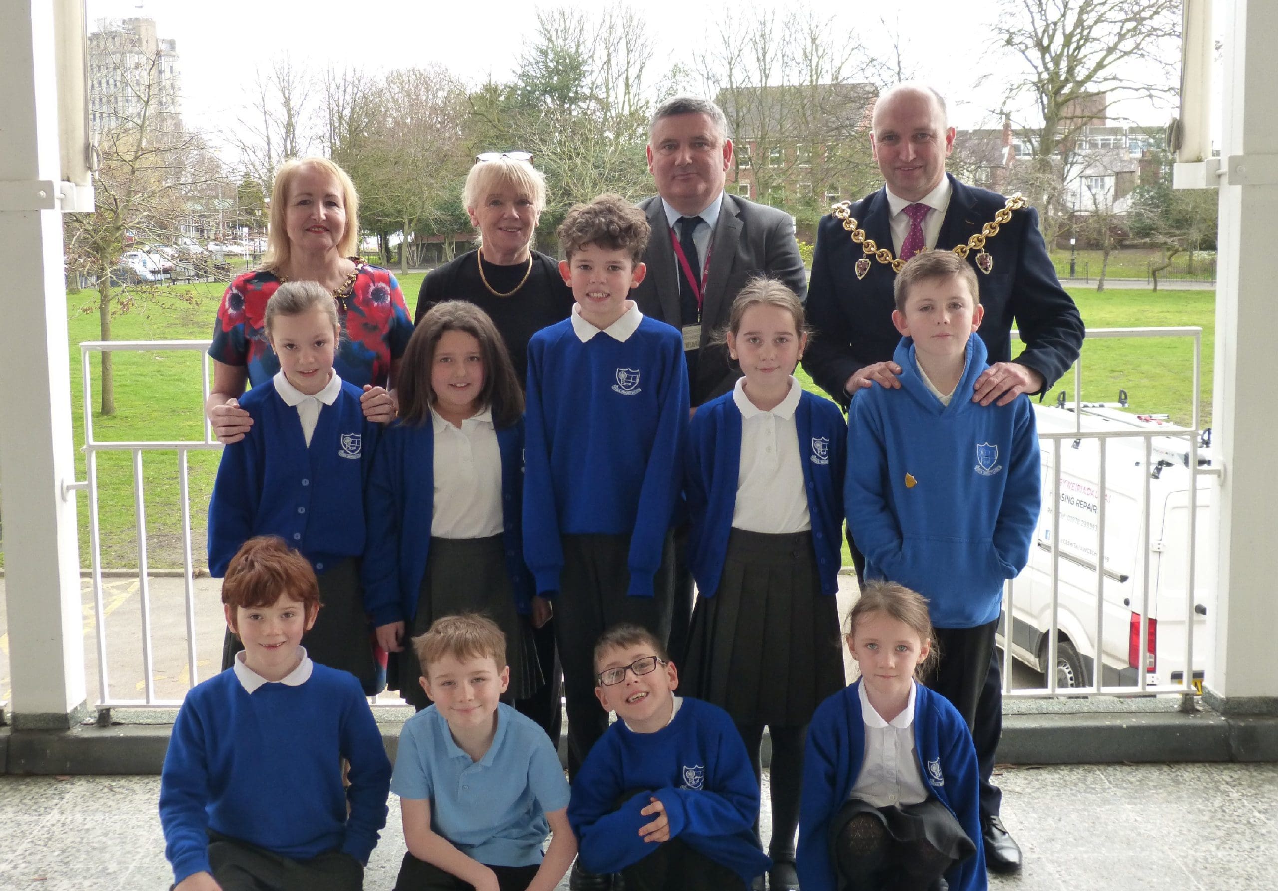 Primary school gets tour from Mayor