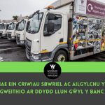 Mae ein criwiau sbwriel ac ailgylchu yn gweithio ar Ddydd Llun Gŵyl y Banc