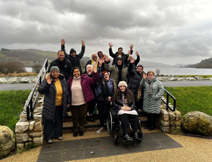 Cymuned Portiwgaleg Wrecsam yn tynnu lluniau gogledd Cymru ar gyfer arddangosfa newydd