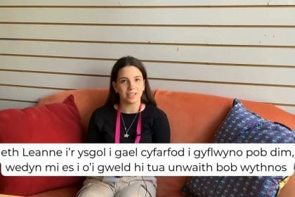 Gwyliwch: Pa bryd sylweddolaist ti dy fod di’n ofalwr ifanc?